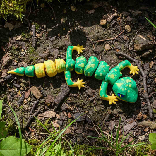 Palm Fidget Emerald Gecko