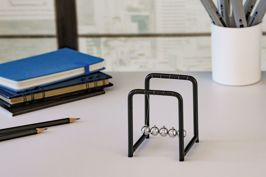 Newtons Cradle 9cm